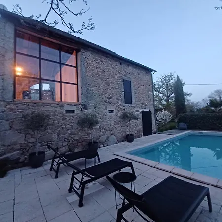 펜션 La Maison D'emile- Le Gite- La Clef De La Grange *