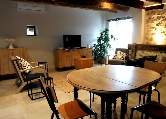 Casa de Férias La Maison D'emile- Le Gite- La Clef De La Grange